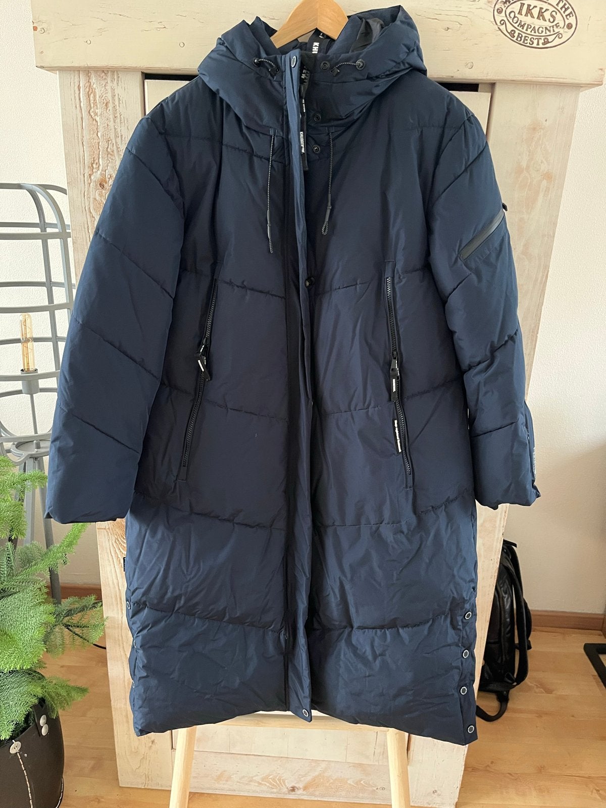 Nieuwe Khujo winterjas in blauw met kaartjes, Ophalen of Verzenden, Nieuw, Blauw