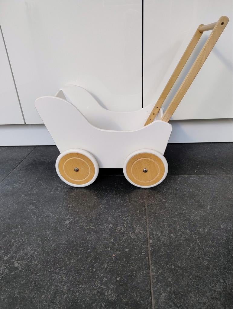 Houten poppenwagen incl. dekentje/kussen, Kinderen en Baby's, Speelgoed | Houten speelgoed, Ophalen, Gebruikt, Duw- of Trekspeelgoed