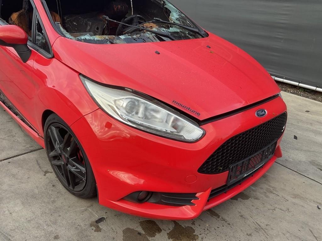 Spatbord Links Voor Ford Fiesta 6 (JA8) 2013 1777181, Gebruikt, Henry-Ford-Straße  1, Köln 50735, , Duitsland, Ford-Werke GmbH
