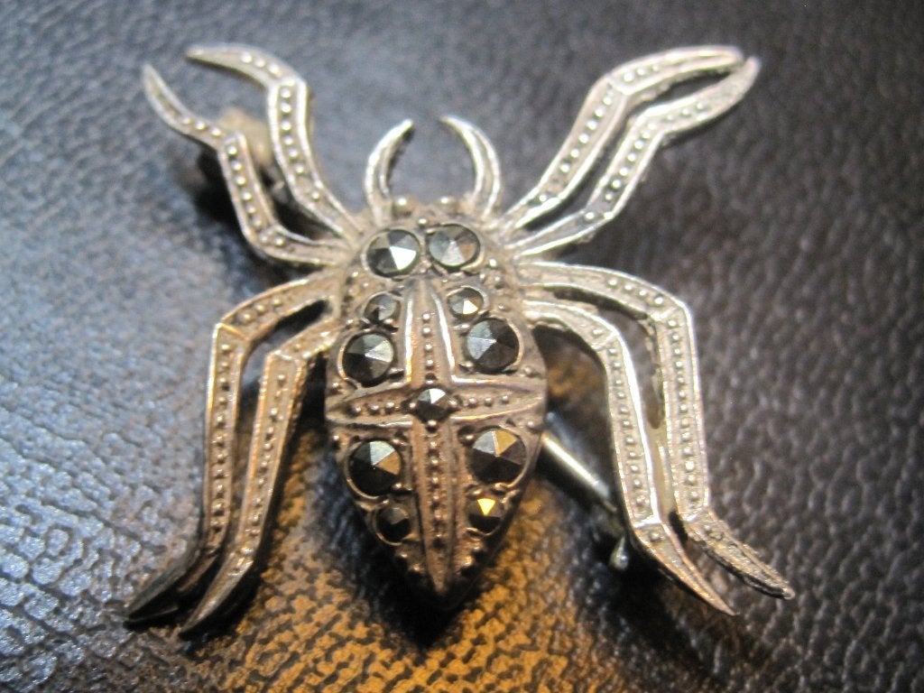 Vintage zilver spin broche met markasiet, Ophalen, Zo goed als nieuw, Met edelsteen, Zilver