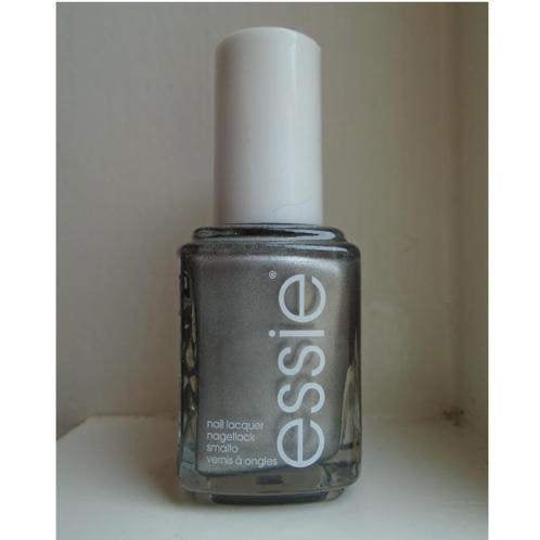 ~NIEUW~ Essie zilveren nagellak 583 ‘Empire shade of mind’, Verzenden, Nieuw, Zilver, Handen en Nagels