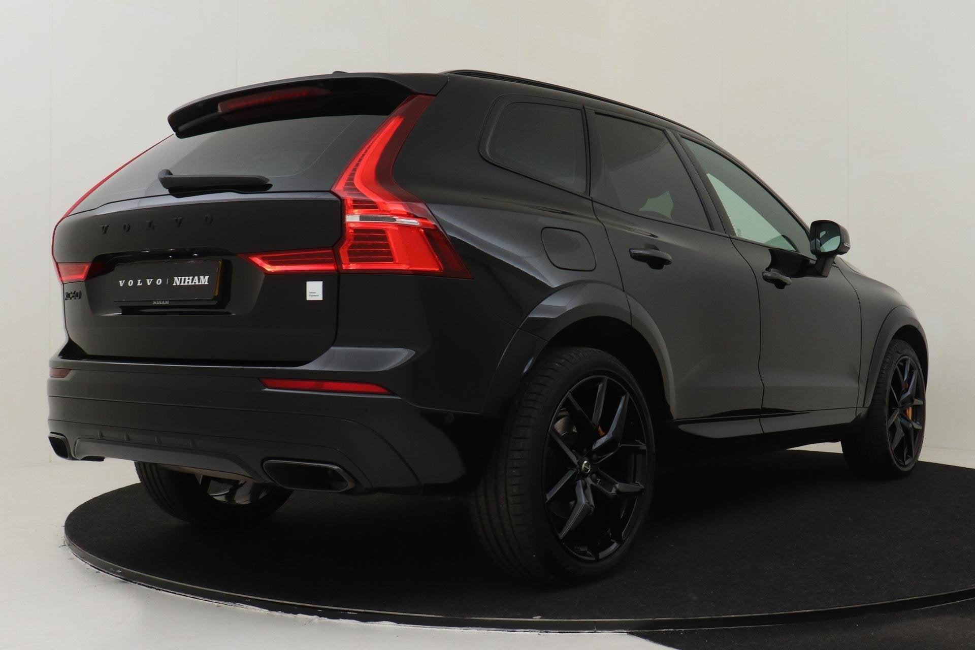 Volvo XC60 T8 AWD POLESTAR ENGINEERED -PANO.DAK|HARMAN/KARDO, 12 maanden, Gebruikt, 138 €/maand, Leder en Stof