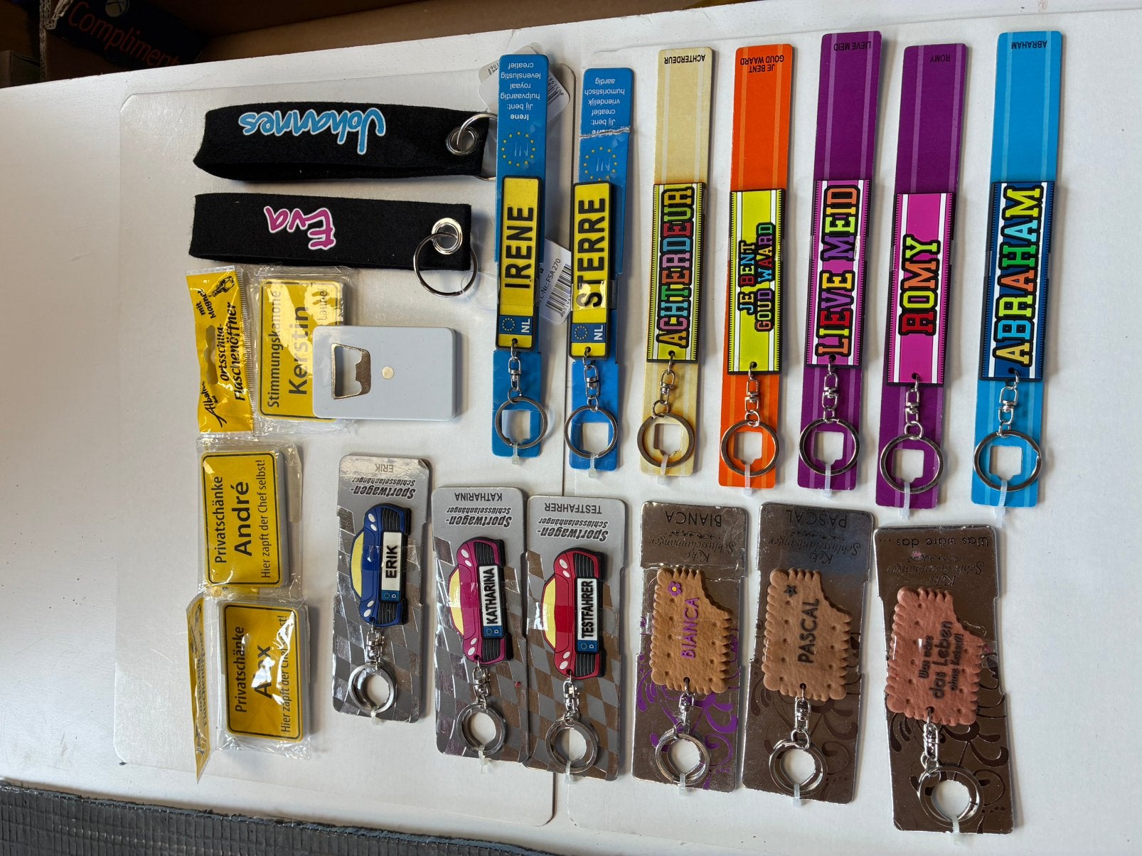 Te koop  grote partij uitstrooi carnaval, Ophalen, Nieuw
