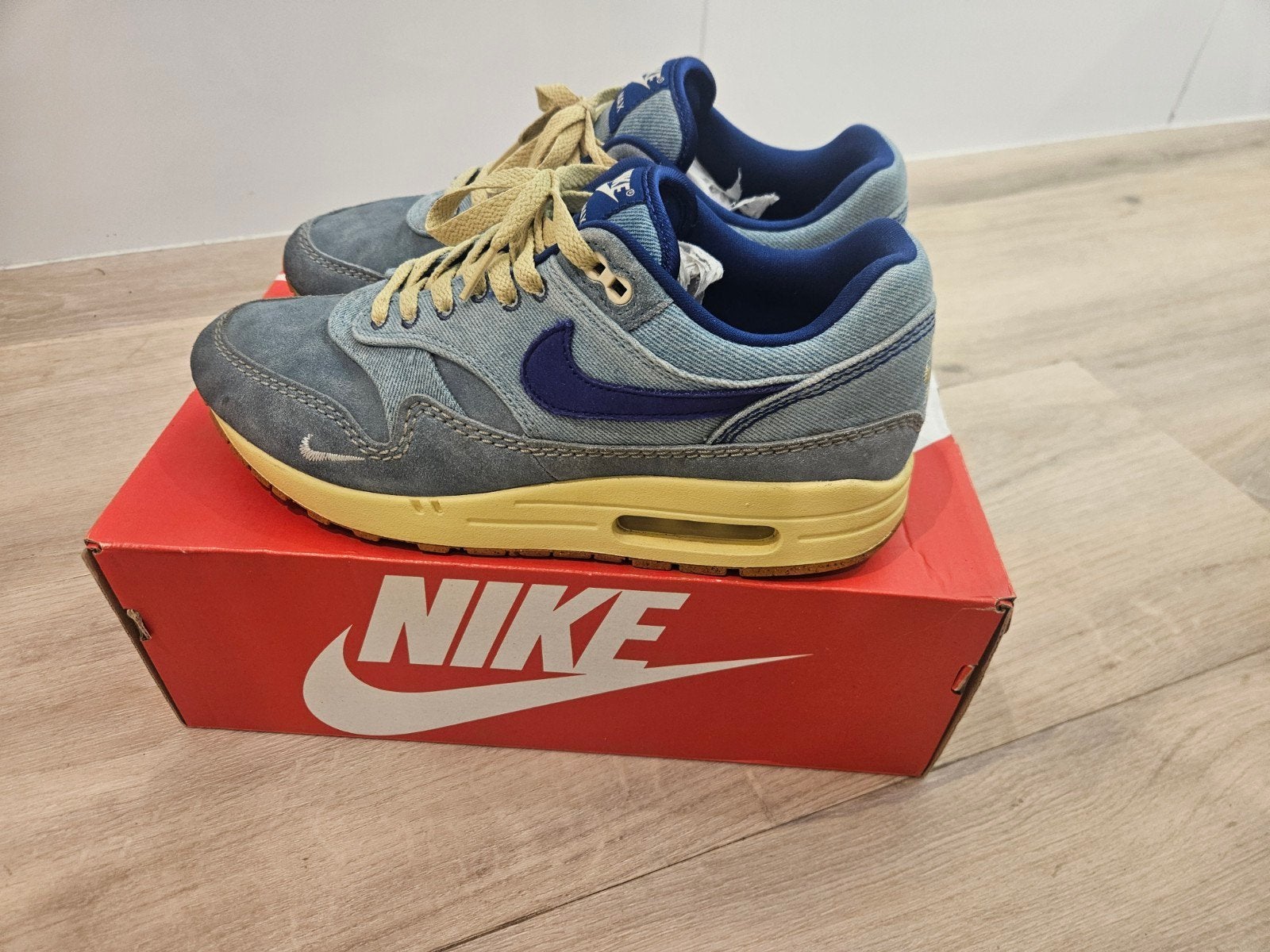 Nike Air Max 1 Dirty Denim og box maat 43, Kleding | Heren, Schoenen, Overige kleuren, Nike, Ophalen of Verzenden, Sneakers of Gympen