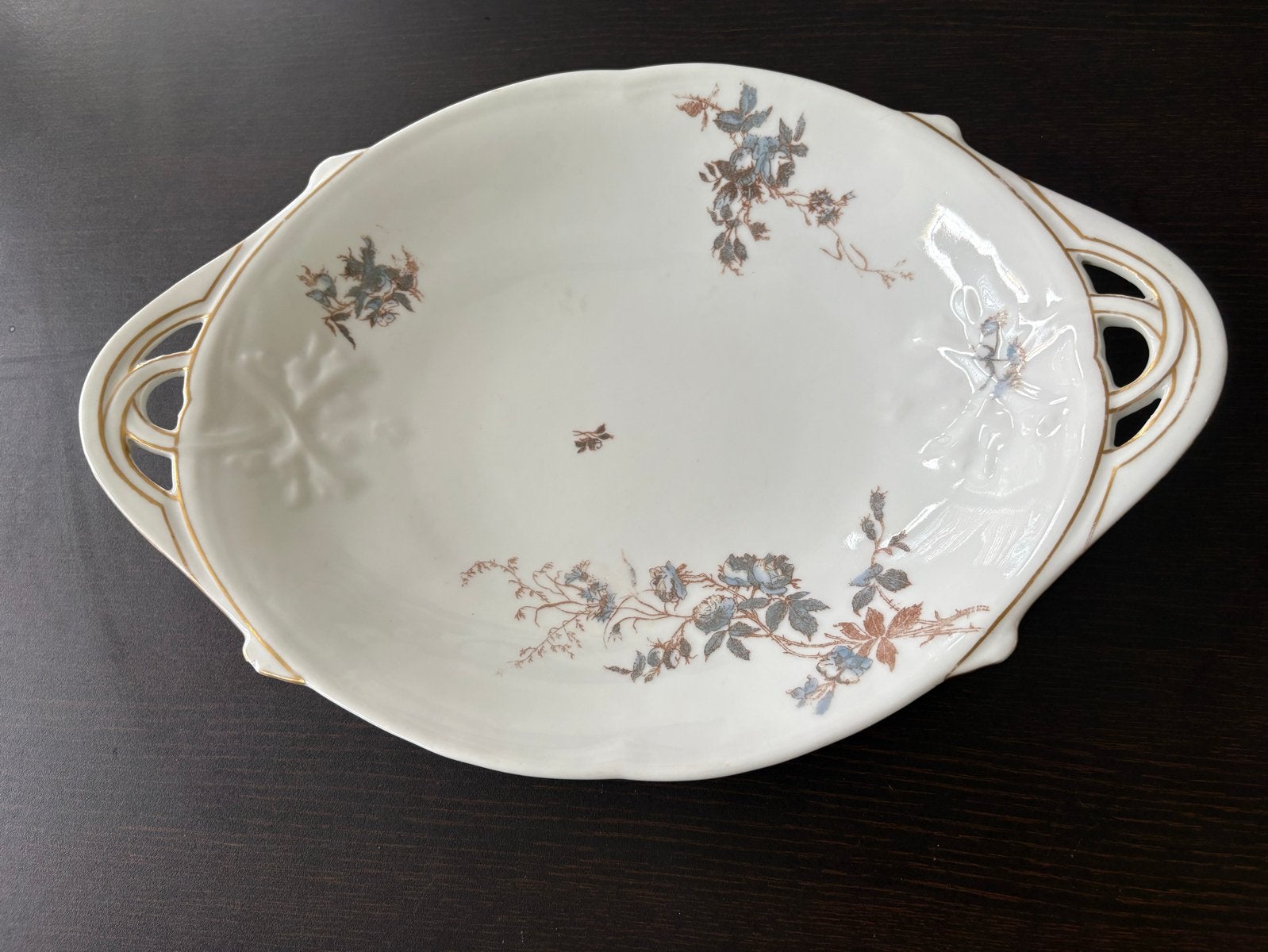 Antieke Limoges Porseleinen Schaal met Bloemmotief, Antiek en Kunst, Antiek | Schalen, Ophalen of Verzenden
