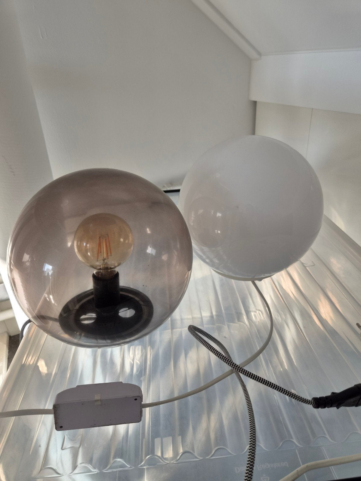 2 lampen (bol), Ophalen