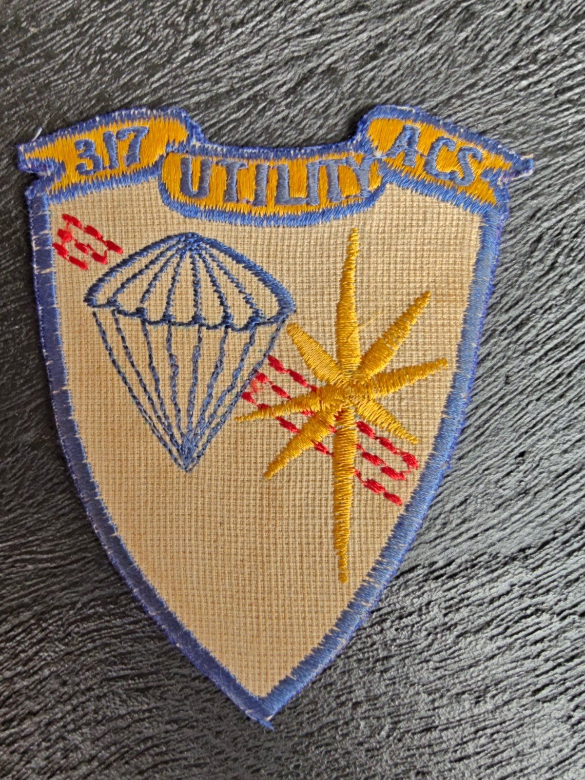317th Airlift Squadron heritage patch van de Amerikaanse luc, Ophalen of Verzenden, Luchtmacht, Amerika, Embleem of Badge