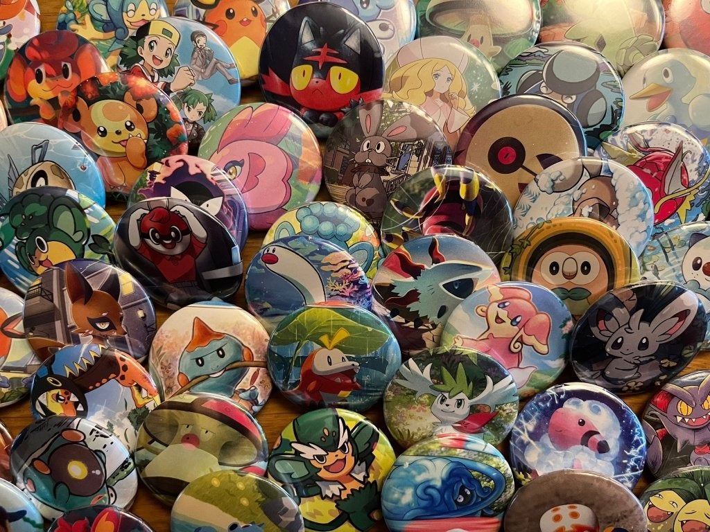 Pokémon Buttons, Ophalen of Verzenden, Nieuw, Losse kaart, Foil