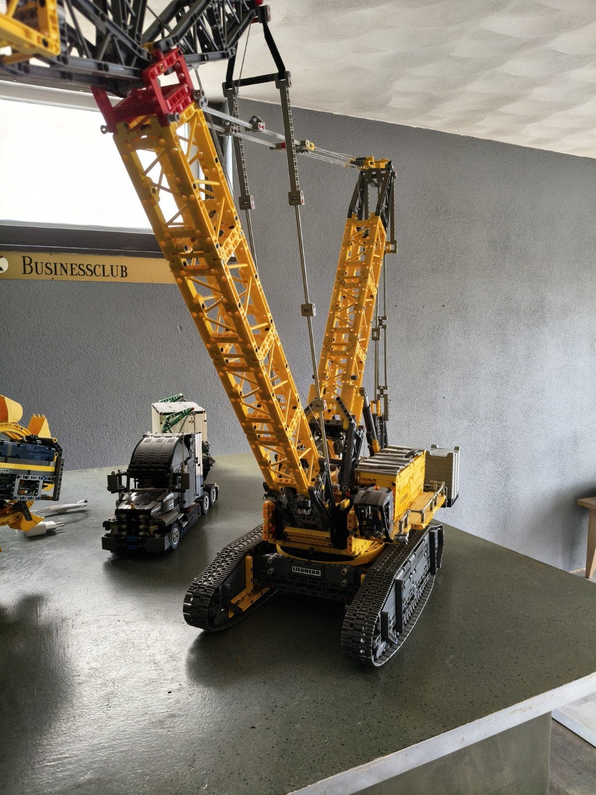 Lego Technic Liebherr LR 13000 Kraanmodel, Overige merken, Ophalen of Verzenden, Zo goed als nieuw, Groter dan 1:32