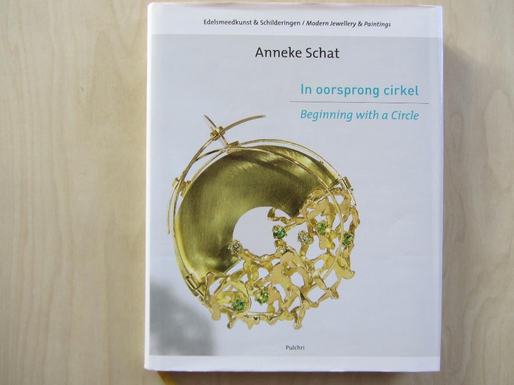 2 boeken Anneke Schat edelsmeedkunst, Ophalen of Verzenden, Zo goed als nieuw
