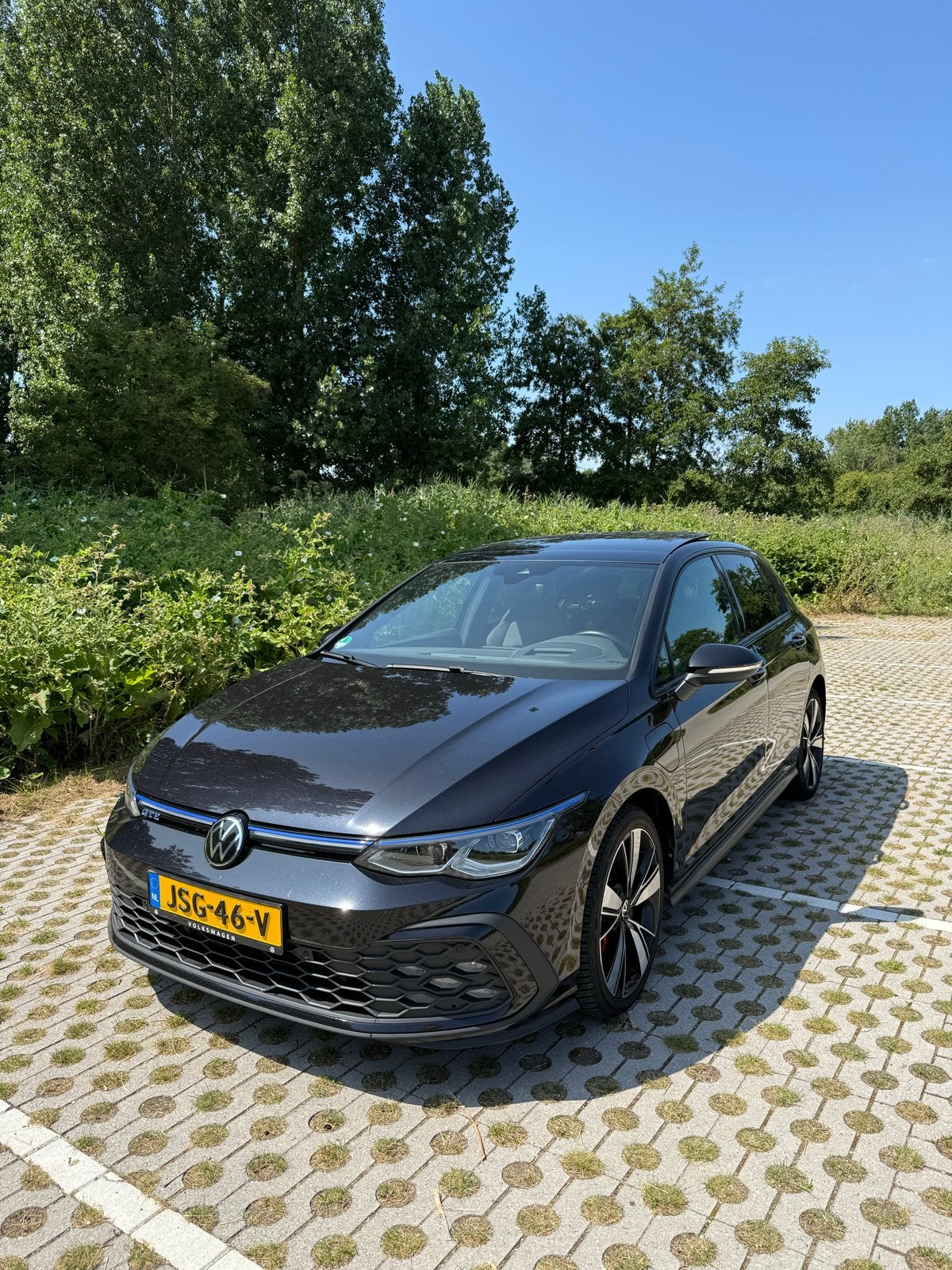 Volkswagen Golf 1.4 Ehybrid 245pk DSG 2022 Zwart, Auto's, Stof, Euro 6, 4 cilinders, Plug-in hybride
