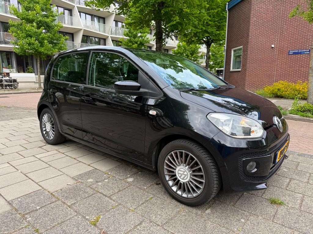 Volkswagen Up! 1.0 high up! BlueMotion 5dDR, AIRCO NW APK NA, Auto's, Volkswagen, Bedrijf, Te koop, up!, ABS, Airbags, Airconditioning