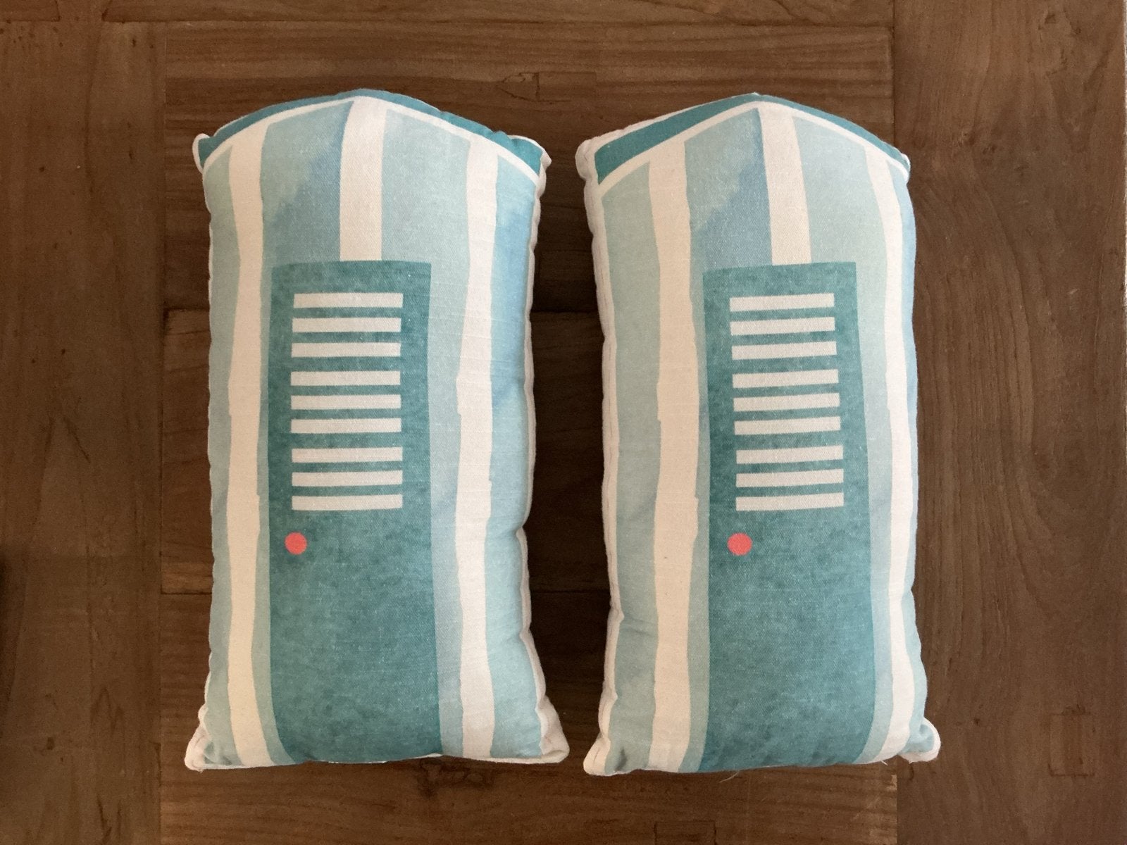 Sierkussens strandhuisjes zee en maritiem thema, Gebruikt, Blauw, Met print, Ophalen of Verzenden