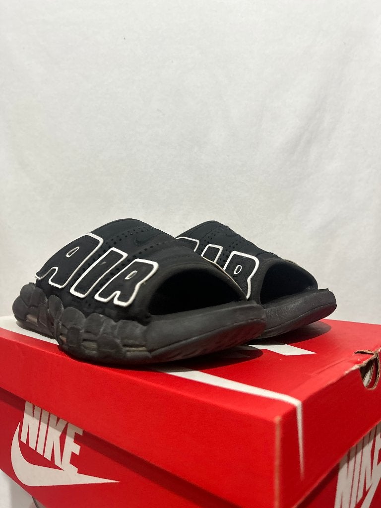 Maat 45 - Nike Air More Uptempo Slide Black Grey Sole, Slippers, Verzenden, Zwart, Nike