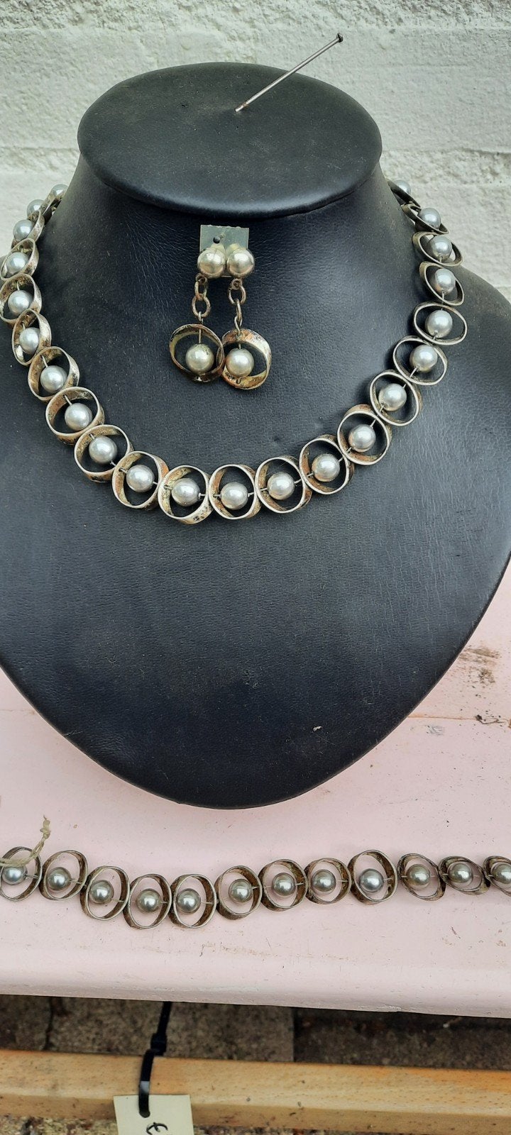 Vintage Zilverkleurige Sieradenset met Parels, Gebruikt, Ophalen of Verzenden, Met edelsteen, Zilver