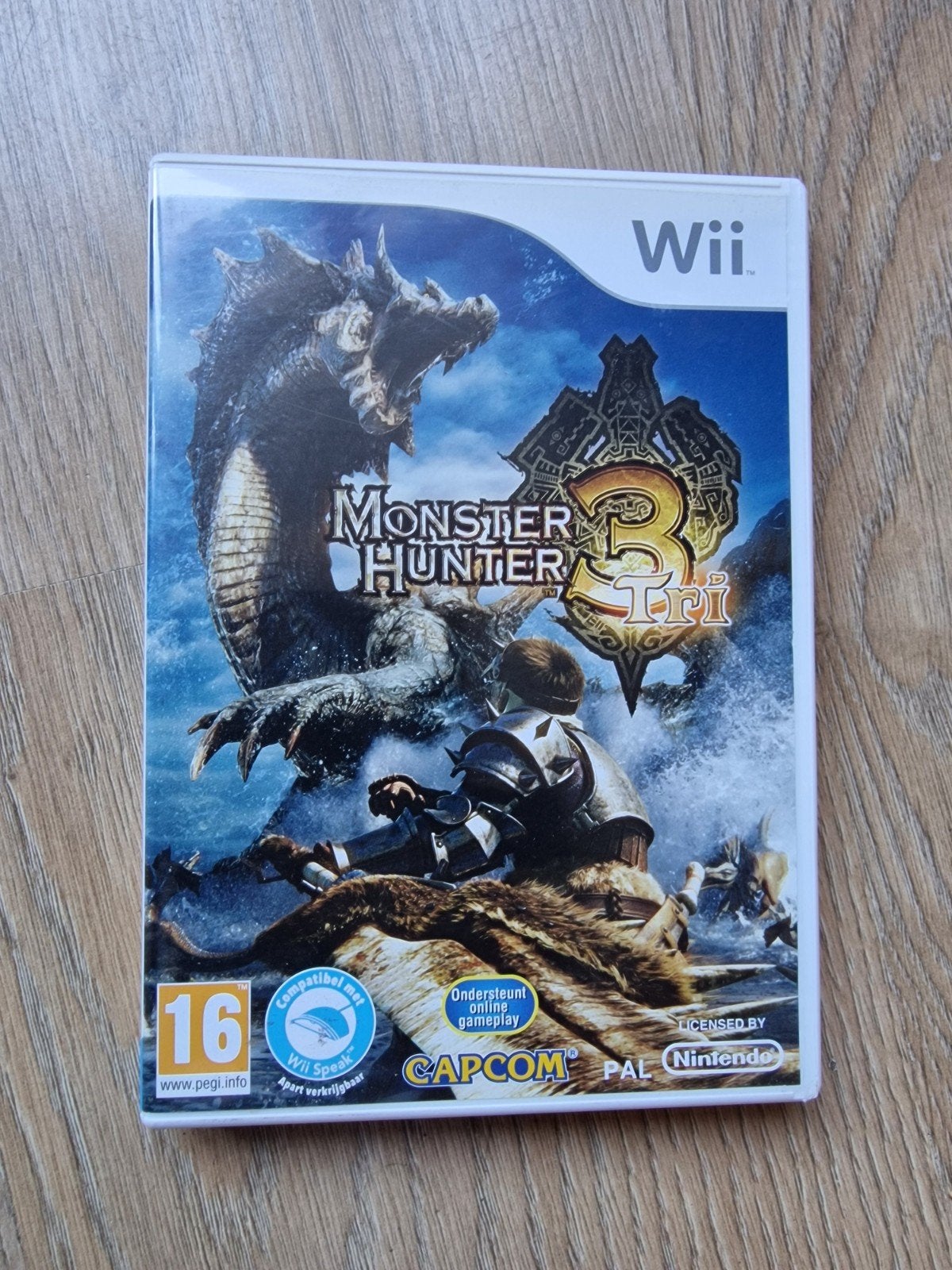 Monster Hunter Tri - Wii (Nieuwstaat), Spelcomputers en Games, Games | Nintendo Wii, Online, 1 speler, Ophalen of Verzenden, Zo goed als nieuw