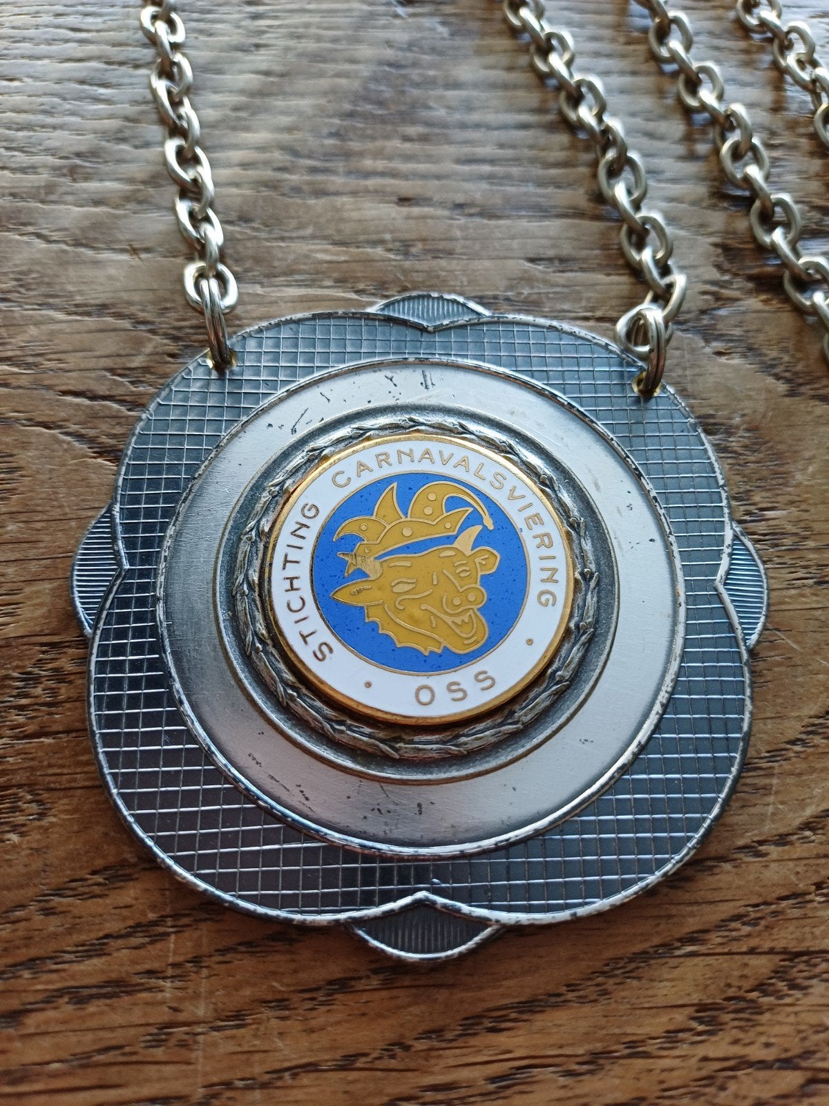 Oss verzameling  carnaval medaille  jaren 70, Ophalen, Zilver, Overige materialen