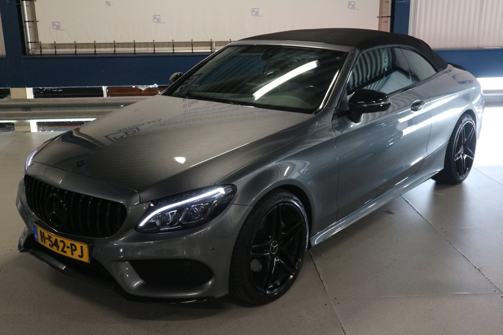 Mercedes-Benz C-klasse Cabrio 200 Edition 1 / AMG PAKKET / A, Automaat, Achterwielaandrijving, Euro 6, 4 cilinders