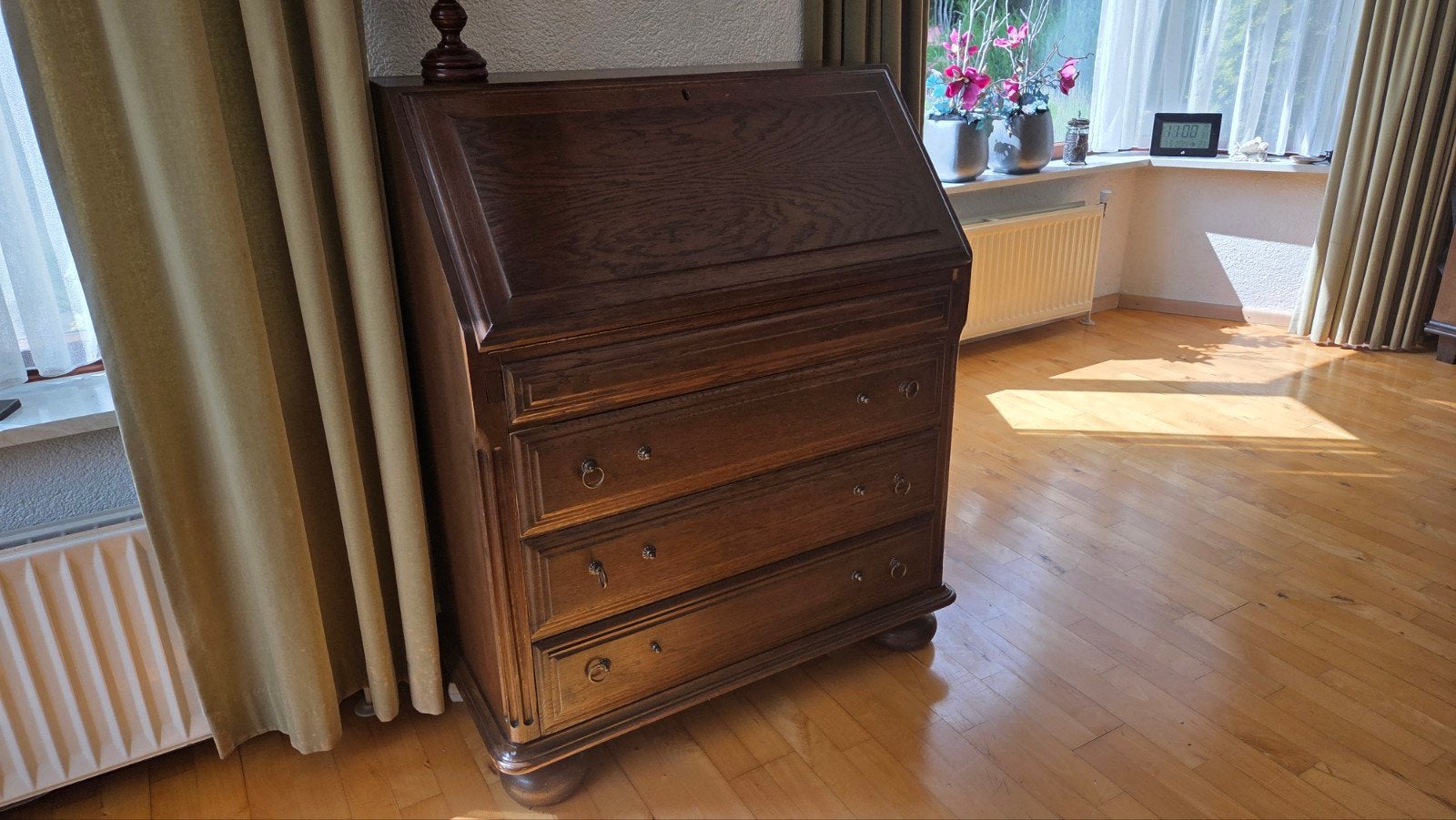 Secretaire, Ophalen