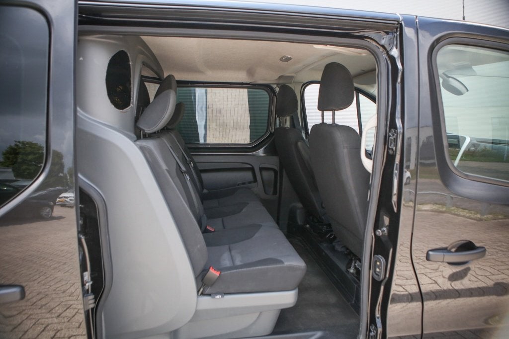 Renault Trafic 2.0 dCi T29 L2H1DCCo (bj 2021), Automaat, Gebruikt, Euro 6, Zwart