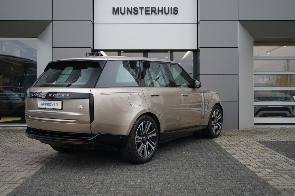Land Rover Range Rover 3.0 P550e SV PHEV | Hot stones massag, Auto's, Land Rover, Automaat, 12 maanden, Gebruikt, Euro 6