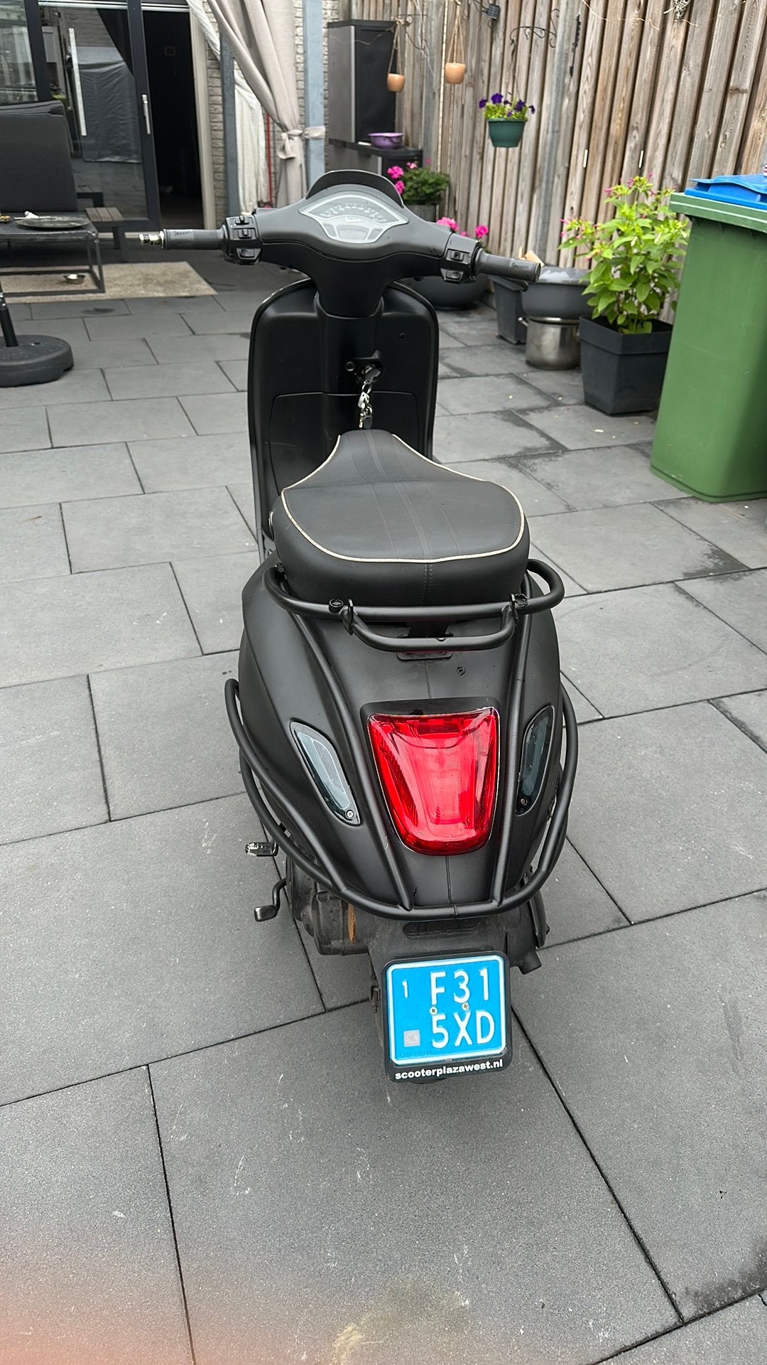 Vespa sprint, Ophalen of Verzenden, Zo goed als nieuw, Benzine