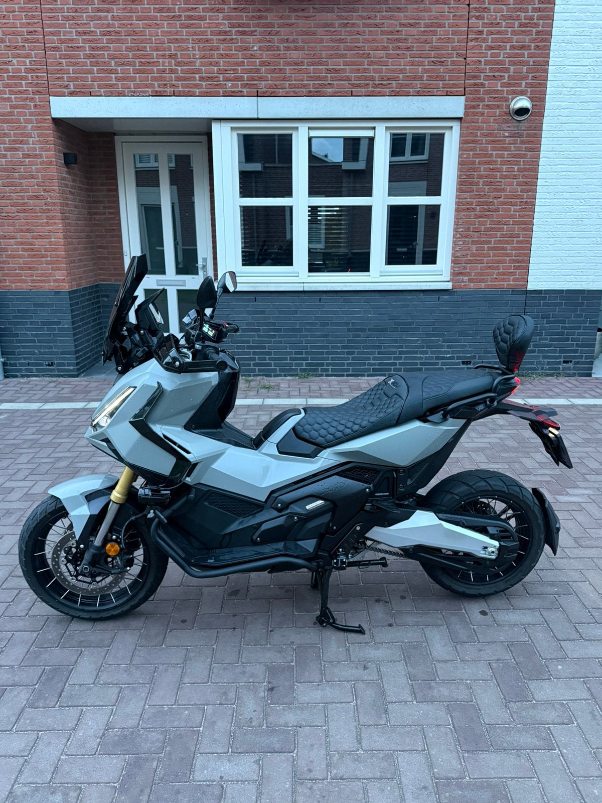 Honda X-ADV 750 | 2025 | Full Option |  Akrapovic| Garantie, Motoren, Scooter, Bedrijf
