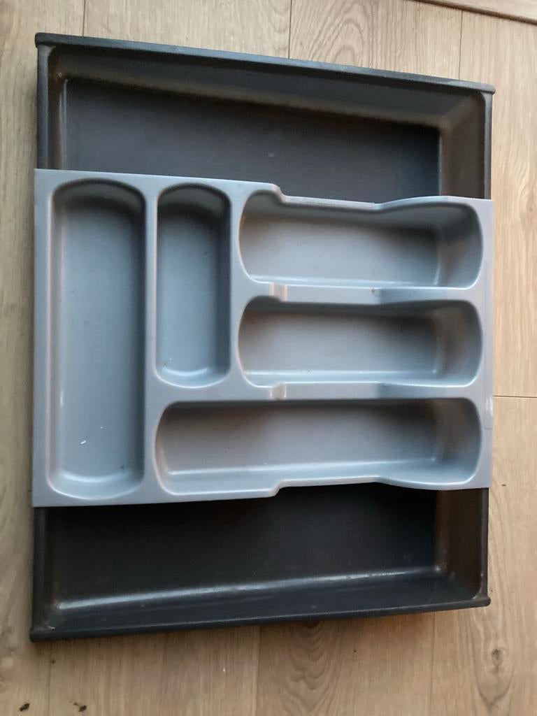 Curver uitschuifbare verstekbak, Kunststof, Ophalen of Verzenden, Grijs, Overige merken