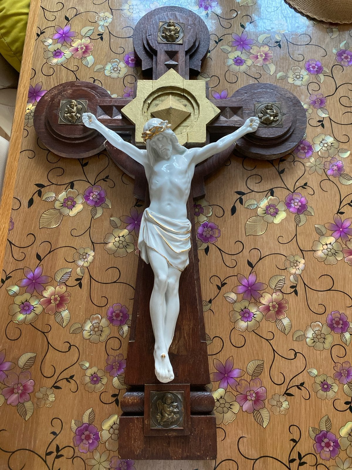 Antiek Kruisbeeld met Porseleinen Christusbeeld, Antiek en Kunst, Ophalen