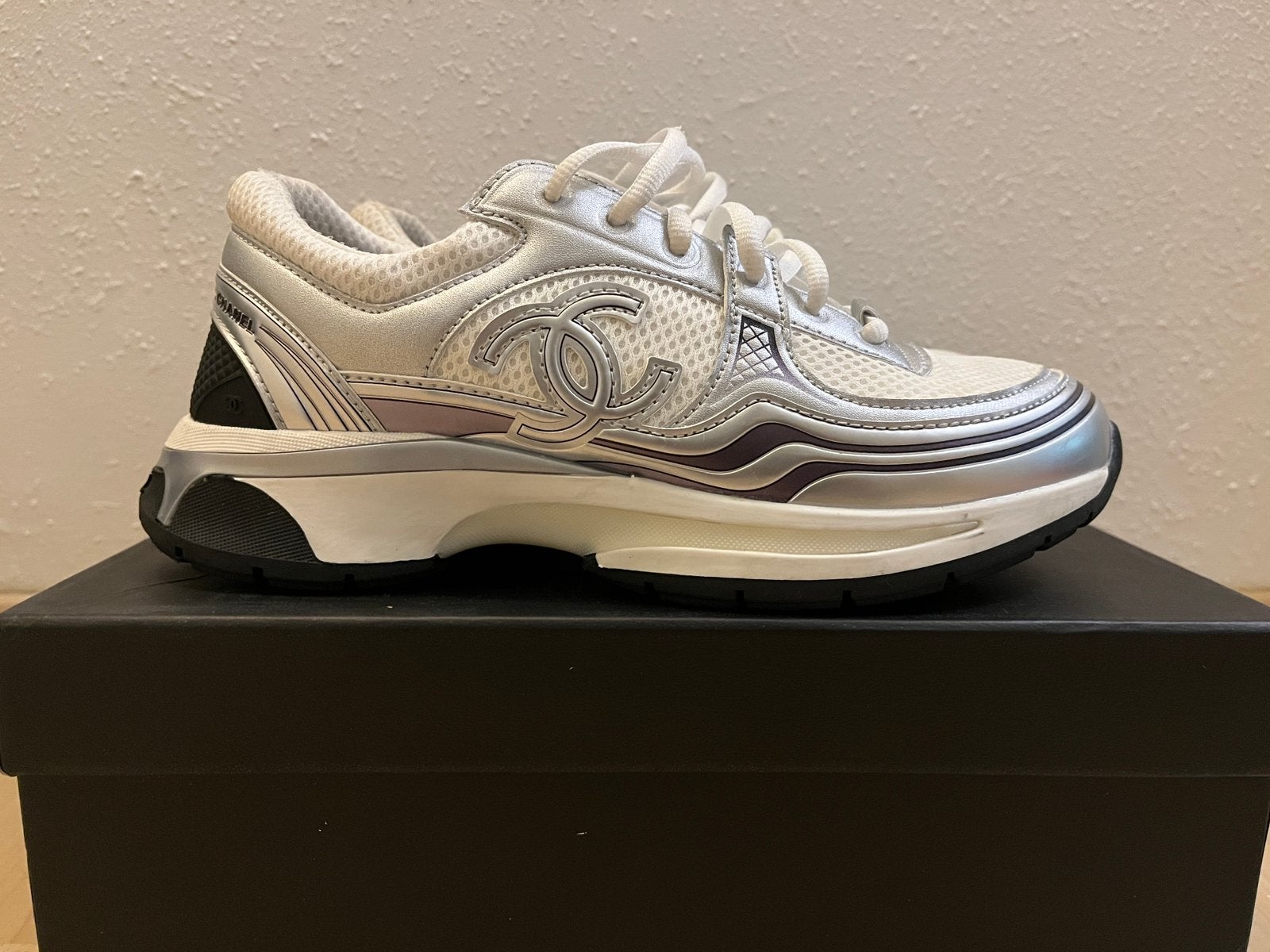 Chan*l runners, Overige kleuren, Ophalen of Verzenden, Sneakers of Gympen, Gedragen