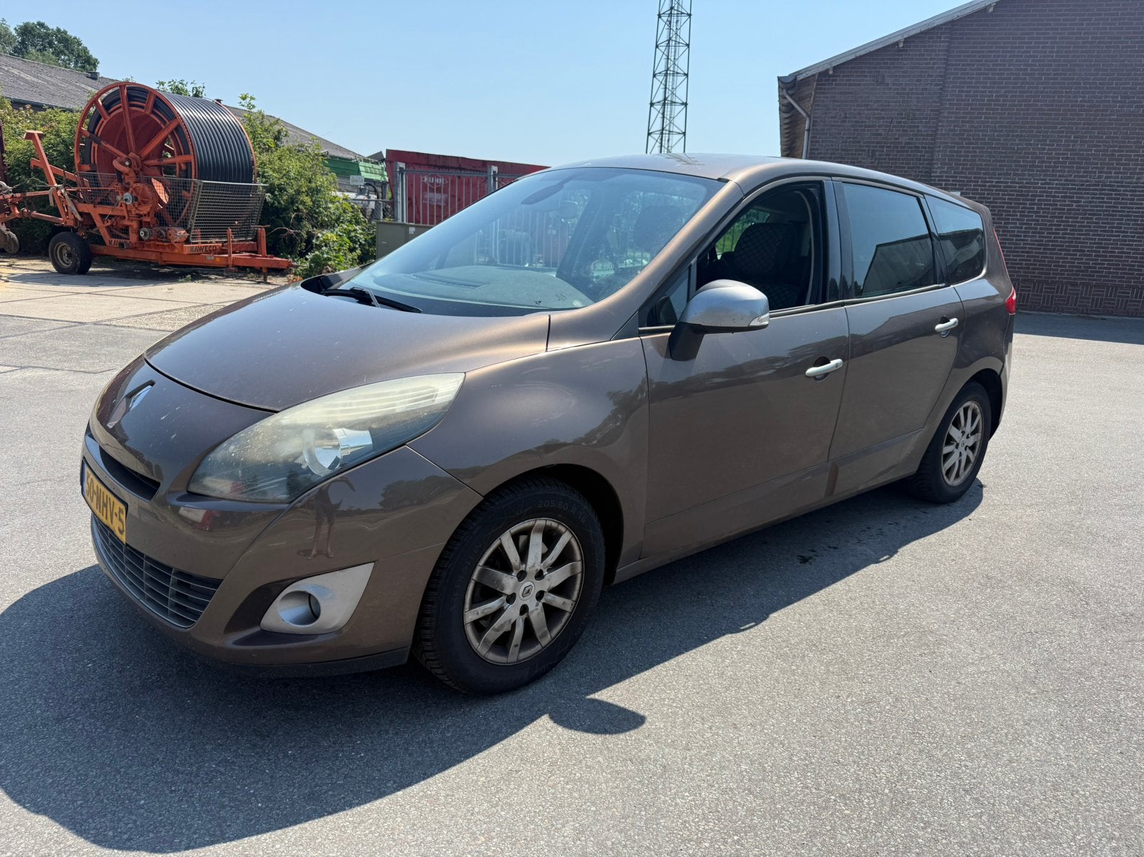 Renault Grand Scenic 1.5 DCI 81KW 7P 2010 Bruin, Auto's, Renault, Voorwielaandrijving, Euro 5, Stof, 4 cilinders