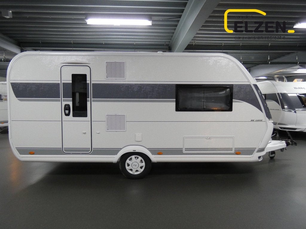 Hobby De Luxe 460 SL actie prijs, incl. opties, Caravans en Kamperen, Caravans, Schokbreker, Hobby, Bedrijf, Treinzit