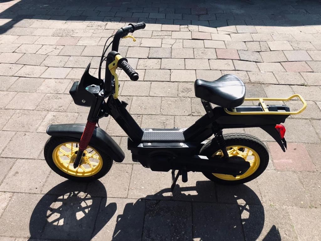 Gilera Citta Bromfiets - Zwart met Gele Details, Ophalen of Verzenden, Gebruikt, Maximaal 45 km/u, Gilera