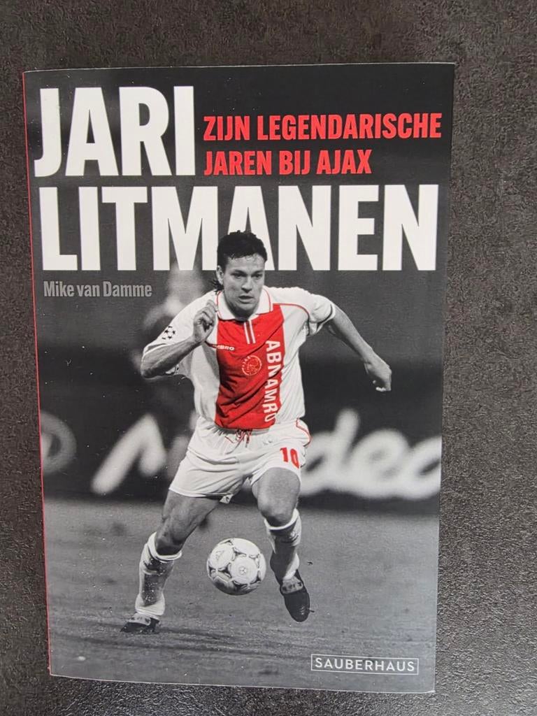 Mike van Damme - Jari Litmanen, Ophalen of Verzenden, Zo goed als nieuw, Sport, Mike van Damme