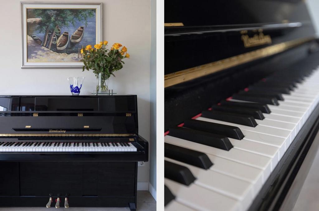 Wendl & Lung piano ,inclusief vervoer vóór 27/4, Zwart, Ophalen of Verzenden, Zo goed als nieuw, Piano