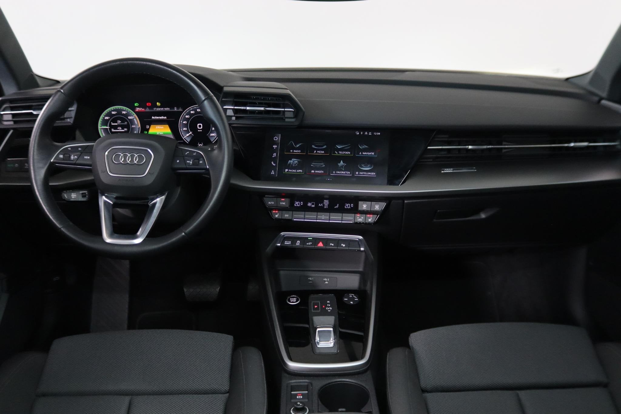 Audi A3 Sportback 40 TFSIe 204PK S-line Advanced edition PHE, Auto's, Audi, Stof, Gebruikt, 4 cilinders, 1535 kg