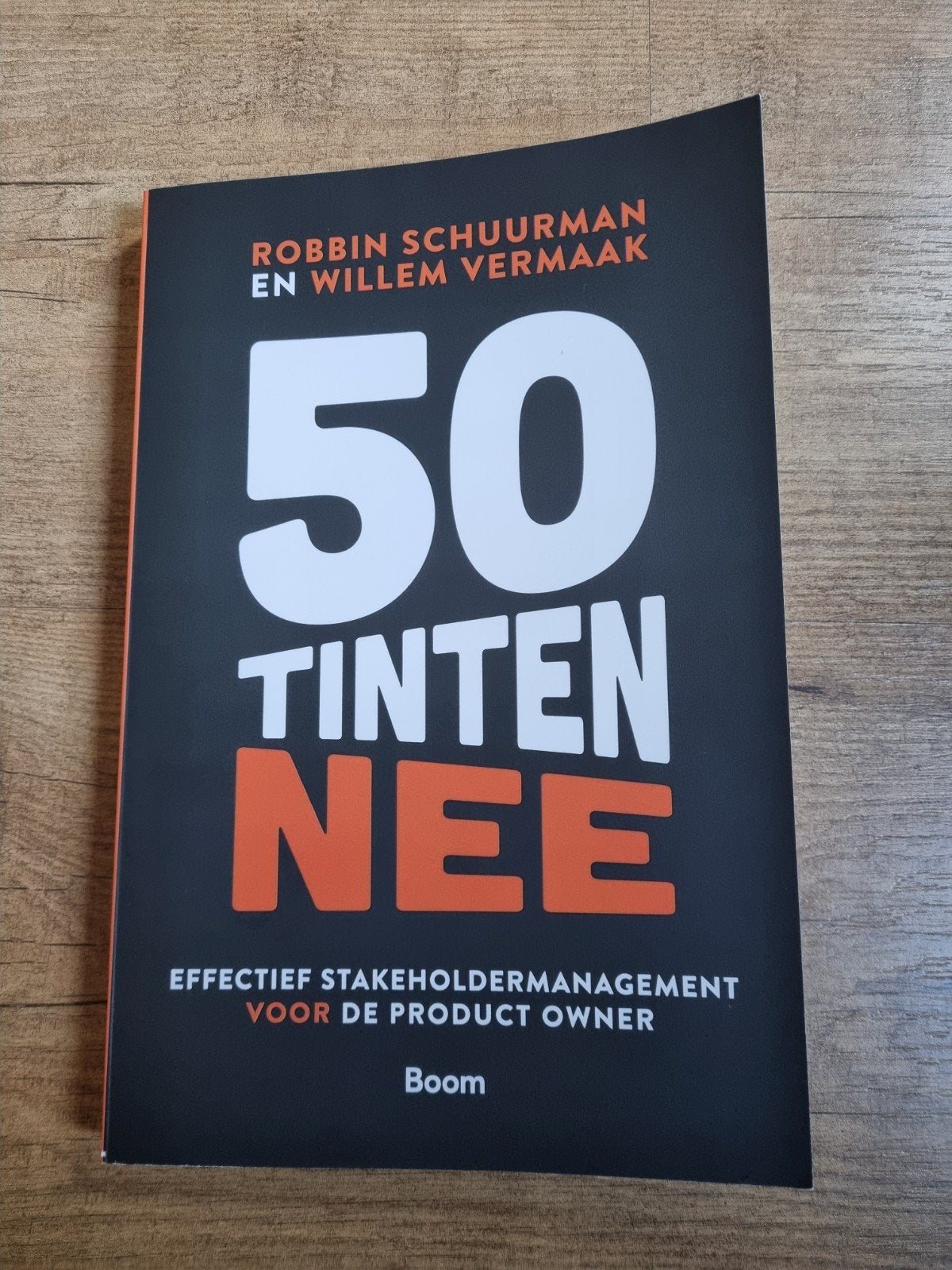 50 tinten nee - paperback, Ophalen of Verzenden, Zo goed als nieuw