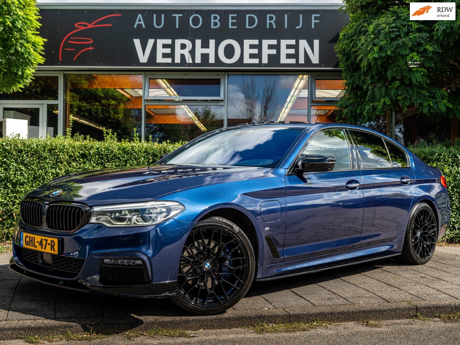 BMW 5-serie 530e iPerformance | M-SPORT | PANORAMA | HuD | 3, Automaat, Achterwielaandrijving, Gebruikt, 4 cilinders