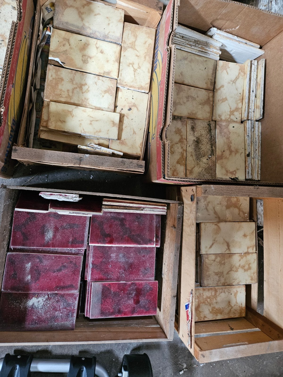 antieke tegels ca 5 a 6 m2 ook per stuk te koop, Ophalen