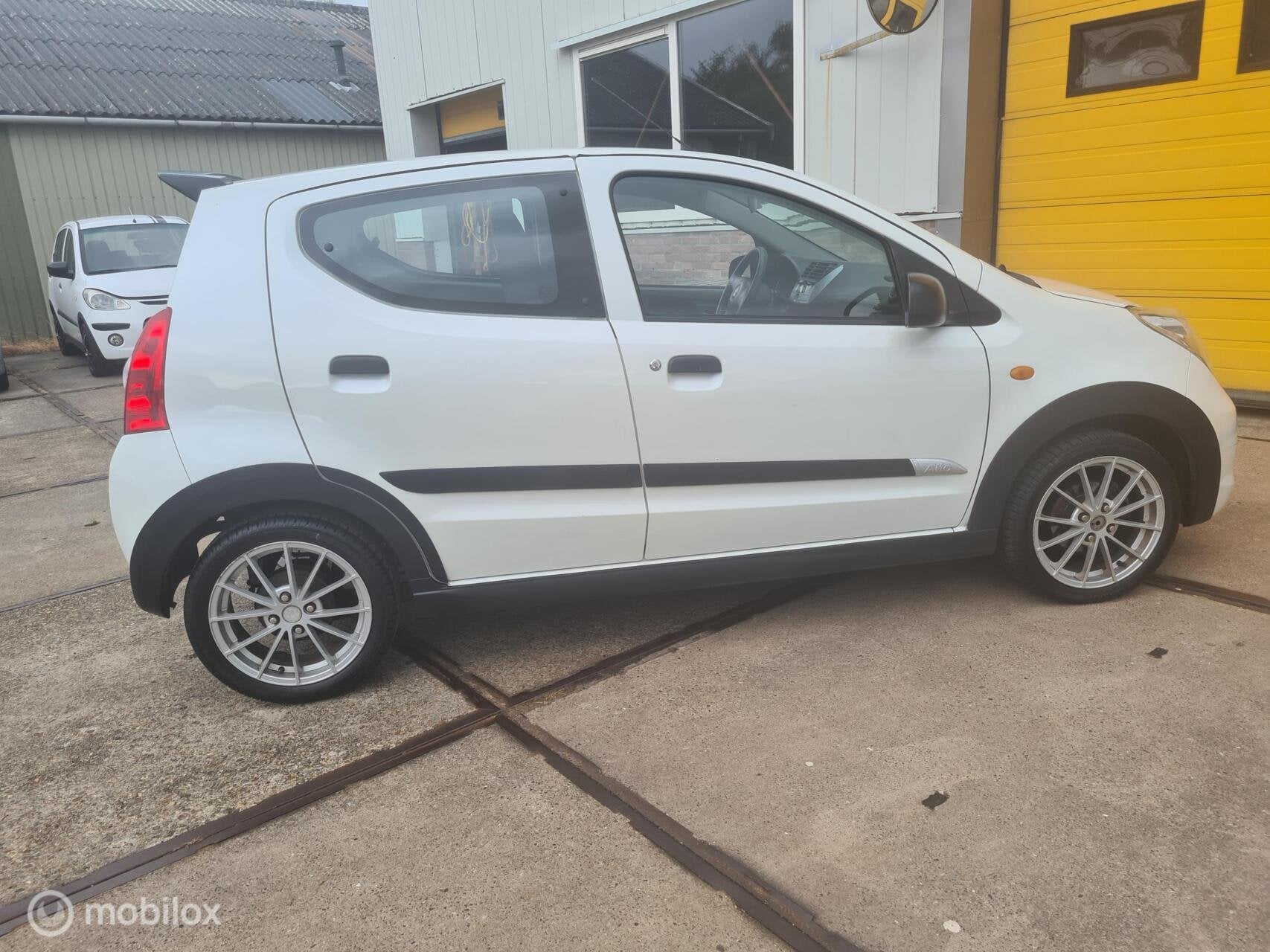 Suzuki Alto 1.0 Exclusive EASSS Sport uitvoering bj 2013