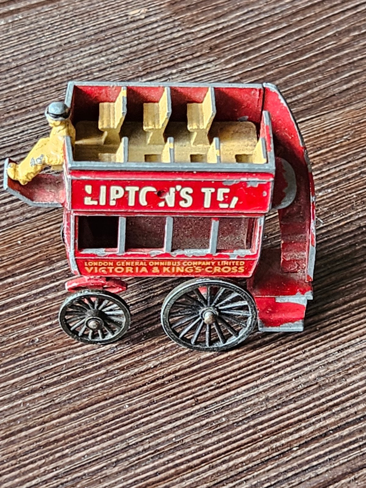 Lesney Lipton's Tea Bus nr. 18, Ophalen of Verzenden