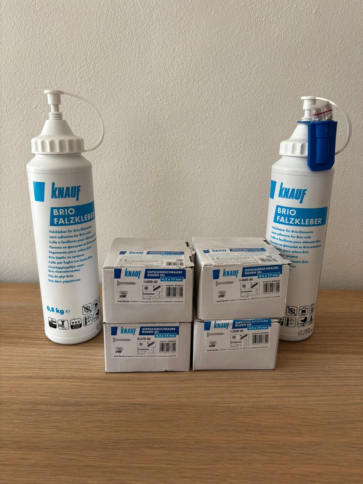 Knauf Brio Lijm en Schroeven, Doe-het-zelf en Verbouw, Ophalen, Nieuw