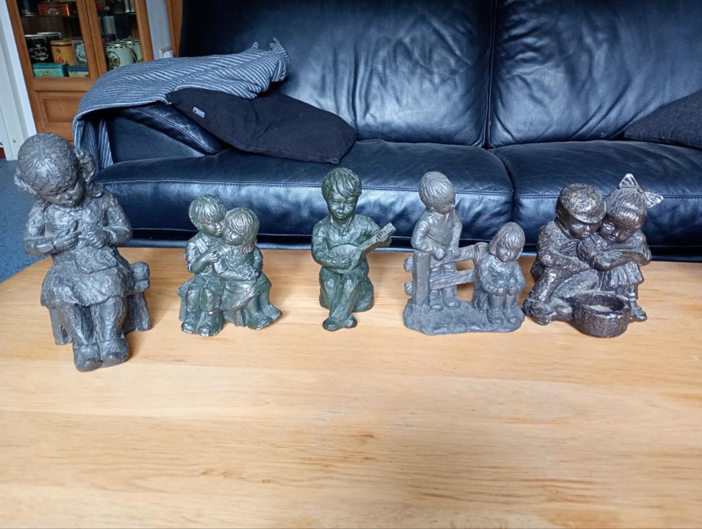 Set van 5 beelden van Geert Kunen, Groep mensen, Minder dan 20 cm, Ophalen of Verzenden, Beeld
