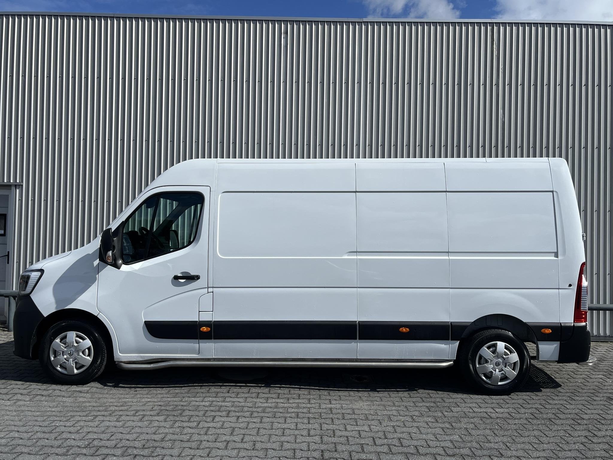Renault Master T35 2.3 dCi 150 L3H2*CARPLAY*NAV*CRUISE*A/C*3, Voorwielaandrijving, Stof, Gebruikt, Euro 6