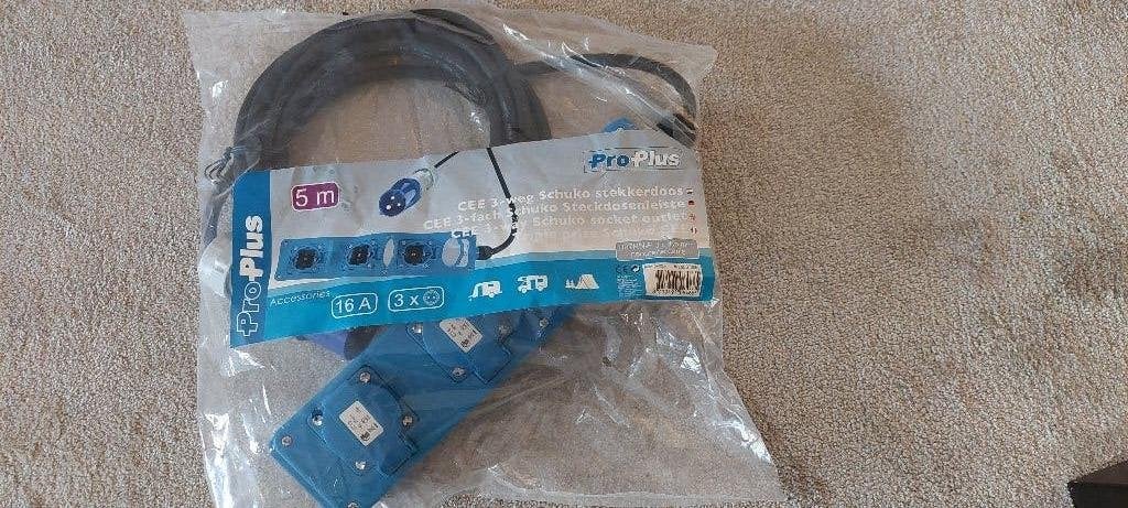 ProPlus 3-voudige stekkerdoos in originele verpakking, NIEUW, Caravans en Kamperen, Ophalen of Verzenden, Nieuw
