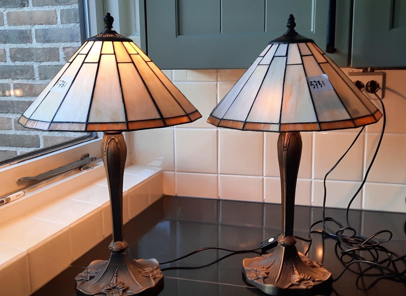 2 Tiffany  tafellampen nieuw uit de winkelvoorraad, Ophalen of Verzenden, Nieuw, Glas, Tiffany lamp