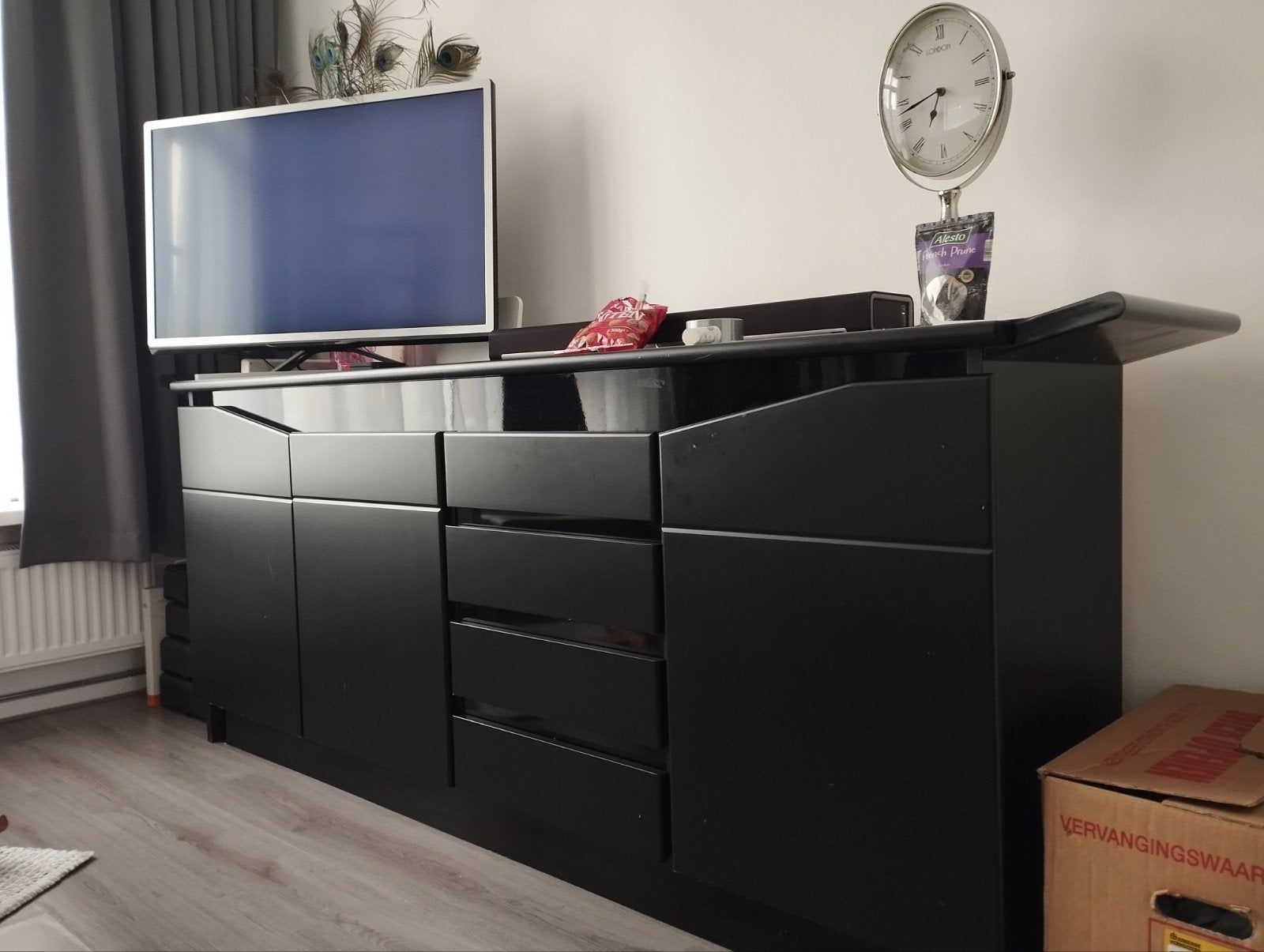 Zwarte Dressoir, Huis en Inrichting, Ophalen, Gebruikt, Met lade(s), 200 cm of meer