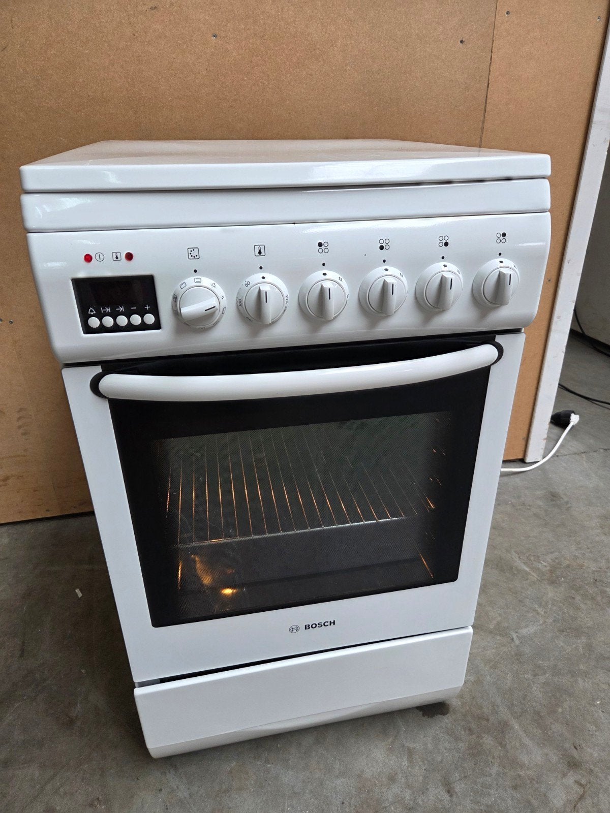 Bosch gasfornuis, Gebruikt, 4 kookzones, Gas, Vrijstaand