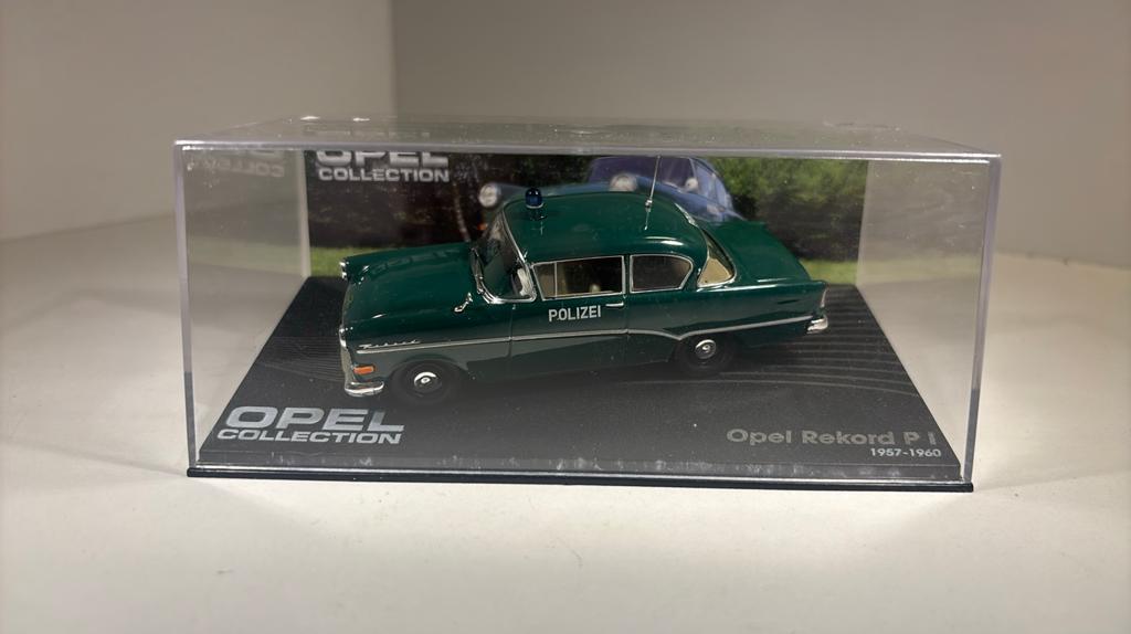 Opel rekord p1 polizei atlas 1.43, Overige merken, Auto, Ophalen of Verzenden, A