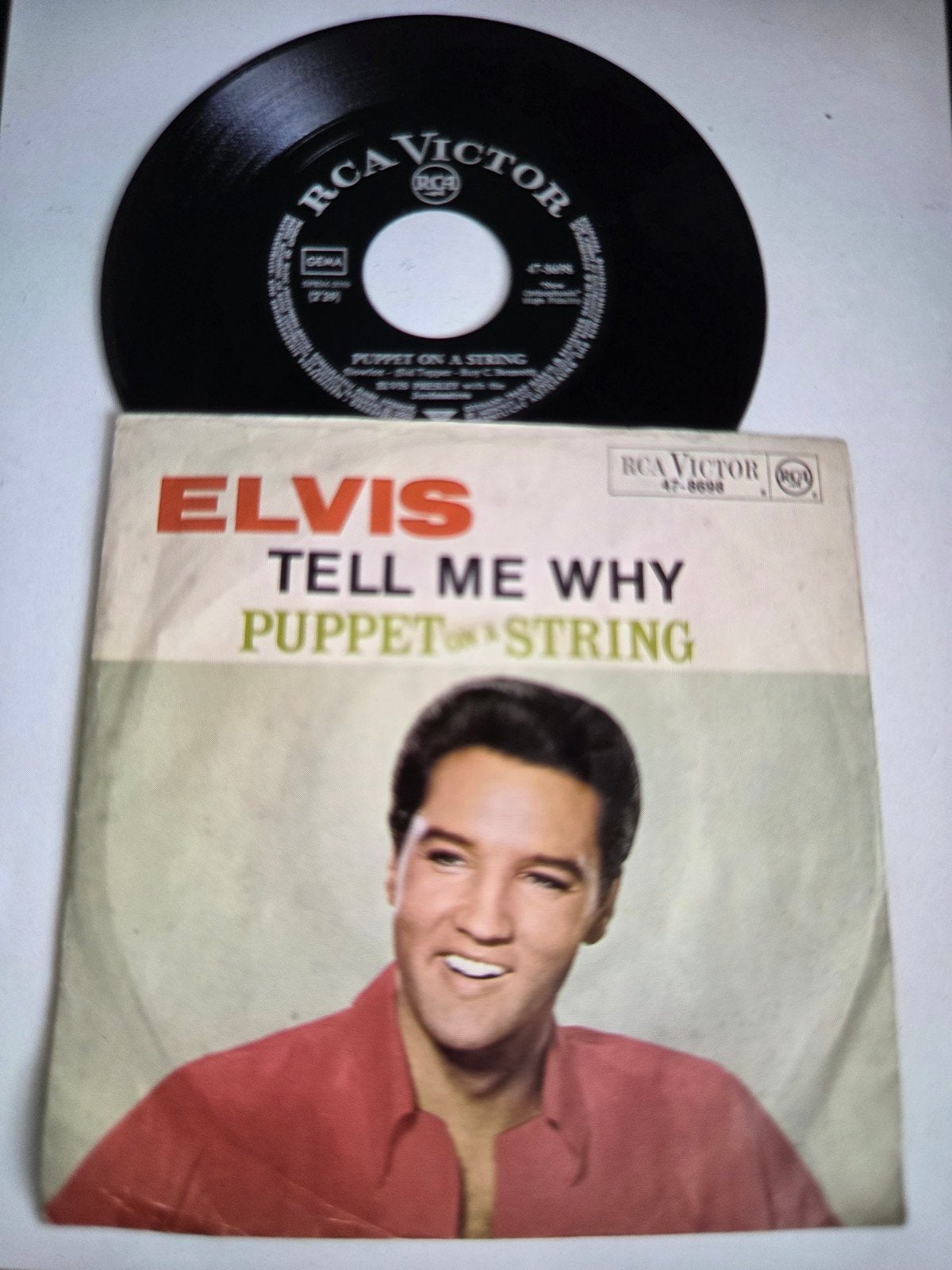 Elvis Presley - Tell Me Why / Puppet On A String (7 inch), Gebruikt, Pop, 7 inch, Ophalen of Verzenden